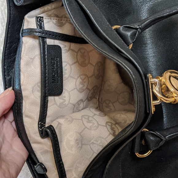 EUC Michael Kors Large Hamilton Bag - Picture 7 of 16